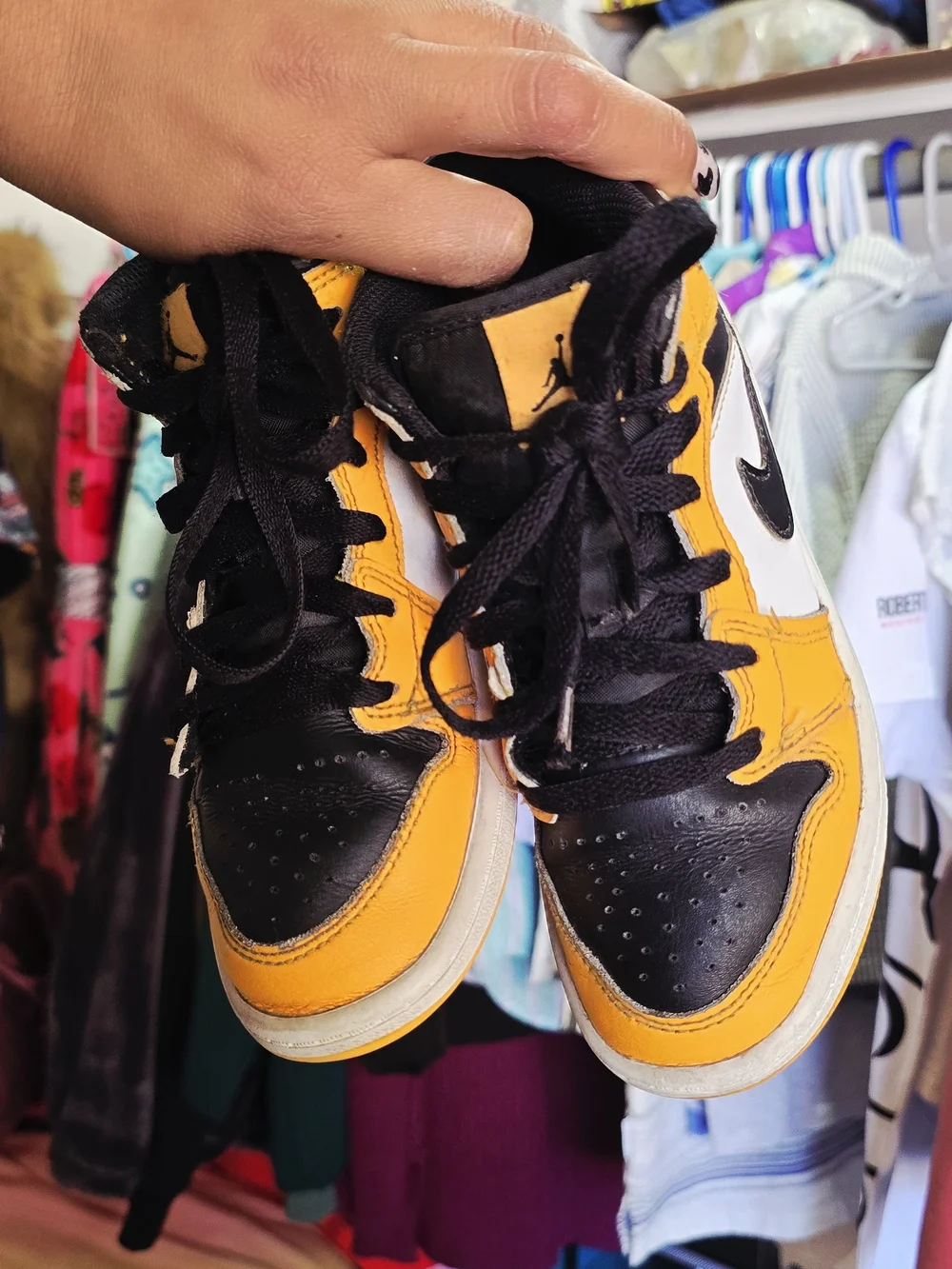 Nike / Air Jordan Kids High-Top Sneakers in Yellow, Black & White 